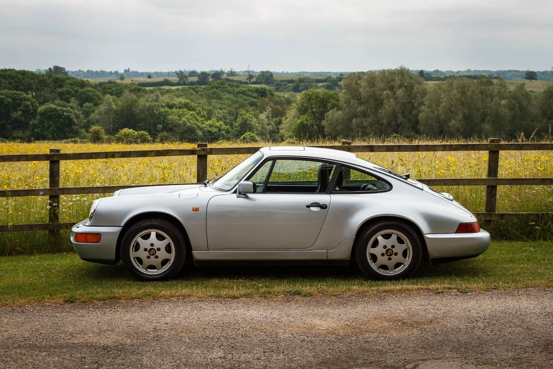 1991 Porsche 964 Carrera 4 - Image 10 of 31