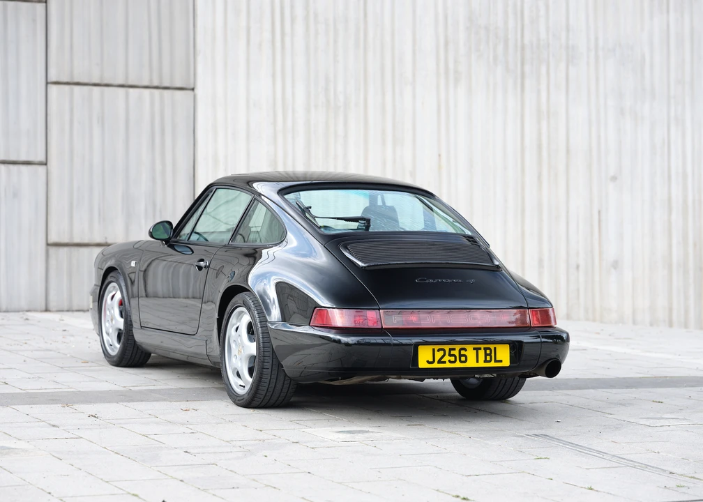 1991 Porsche 964 Carrera 4 - Image 7 of 31