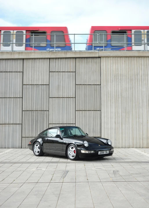 1991 Porsche 964 Carrera 4 - Image 14 of 31