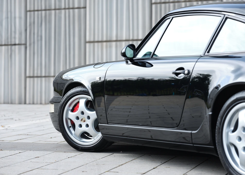 1991 Porsche 964 Carrera 4 - Image 27 of 31