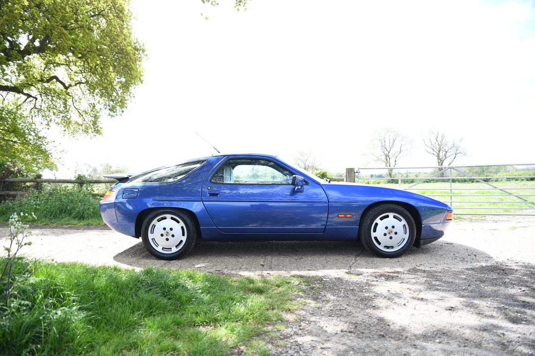 1991 Porsche 928 S4 - Image 6 of 31