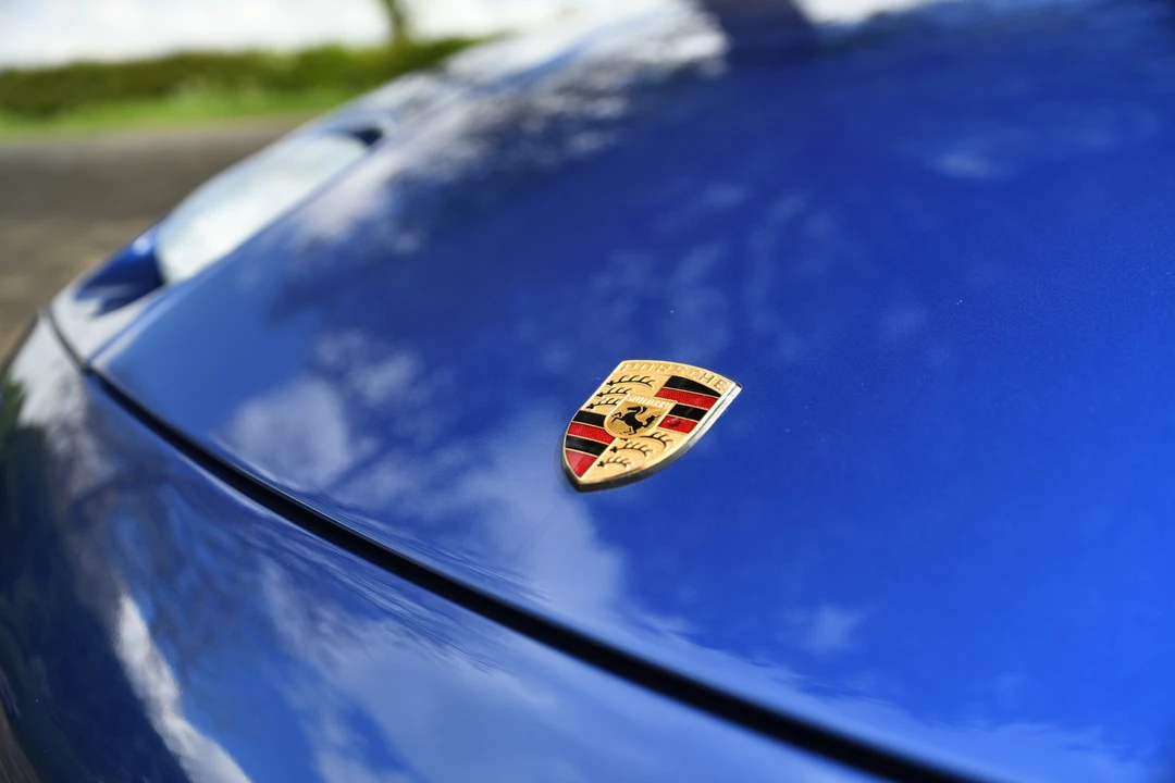 1991 Porsche 928 S4 - Image 9 of 31