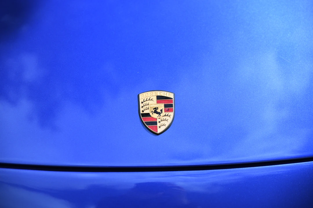 1991 Porsche 928 S4 - Image 10 of 31