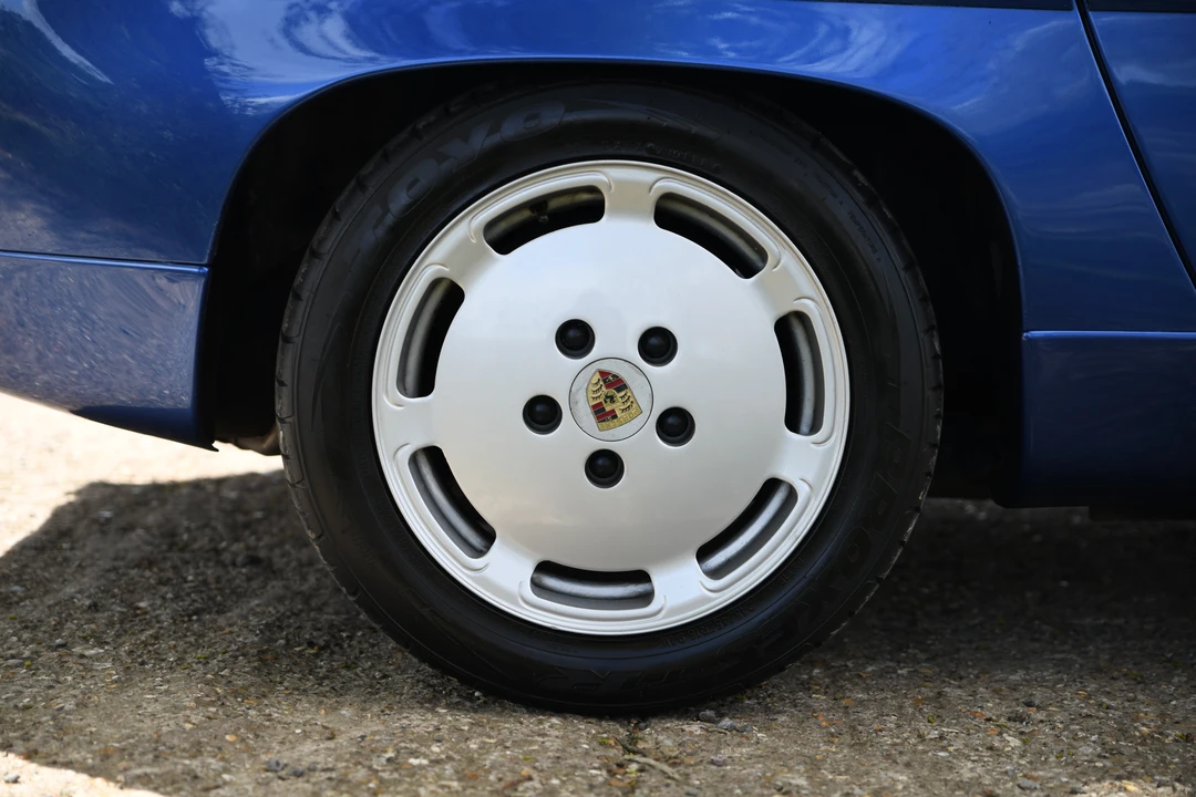 1991 Porsche 928 S4 - Image 14 of 31