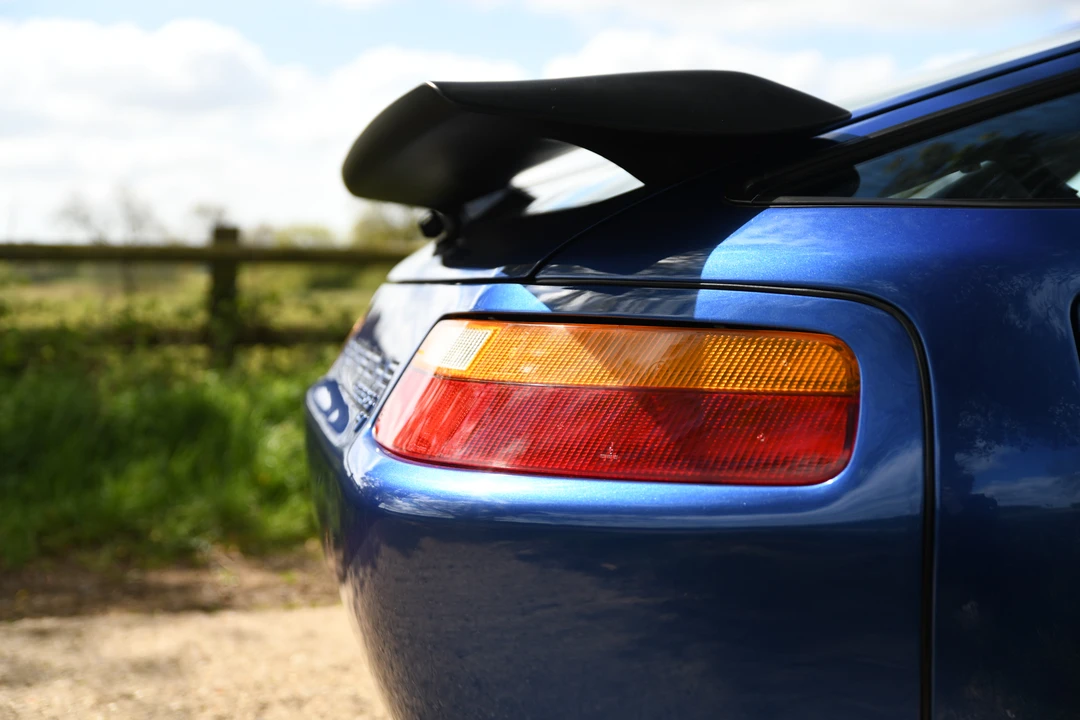 1991 Porsche 928 S4 - Image 15 of 31