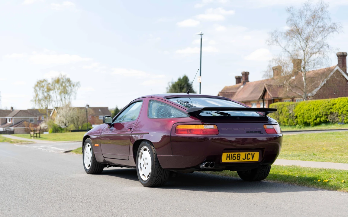1991 Porsche 928 S4 - Image 13 of 31