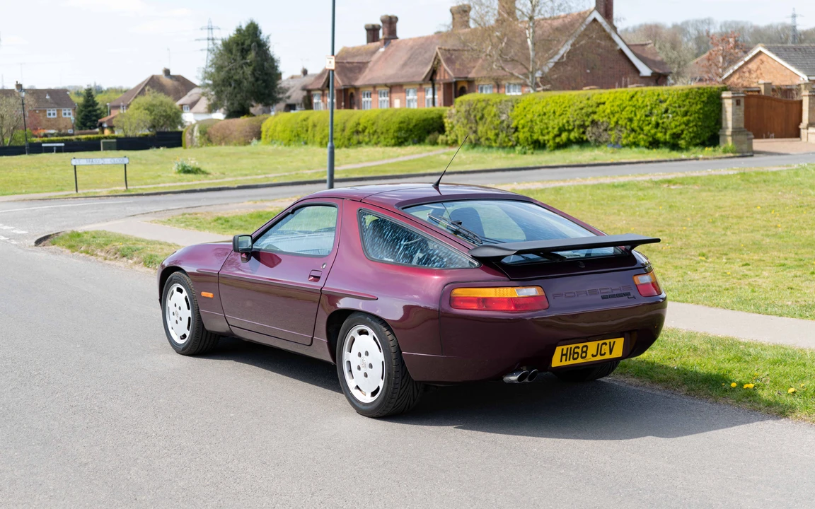 1991 Porsche 928 S4 - Image 14 of 31