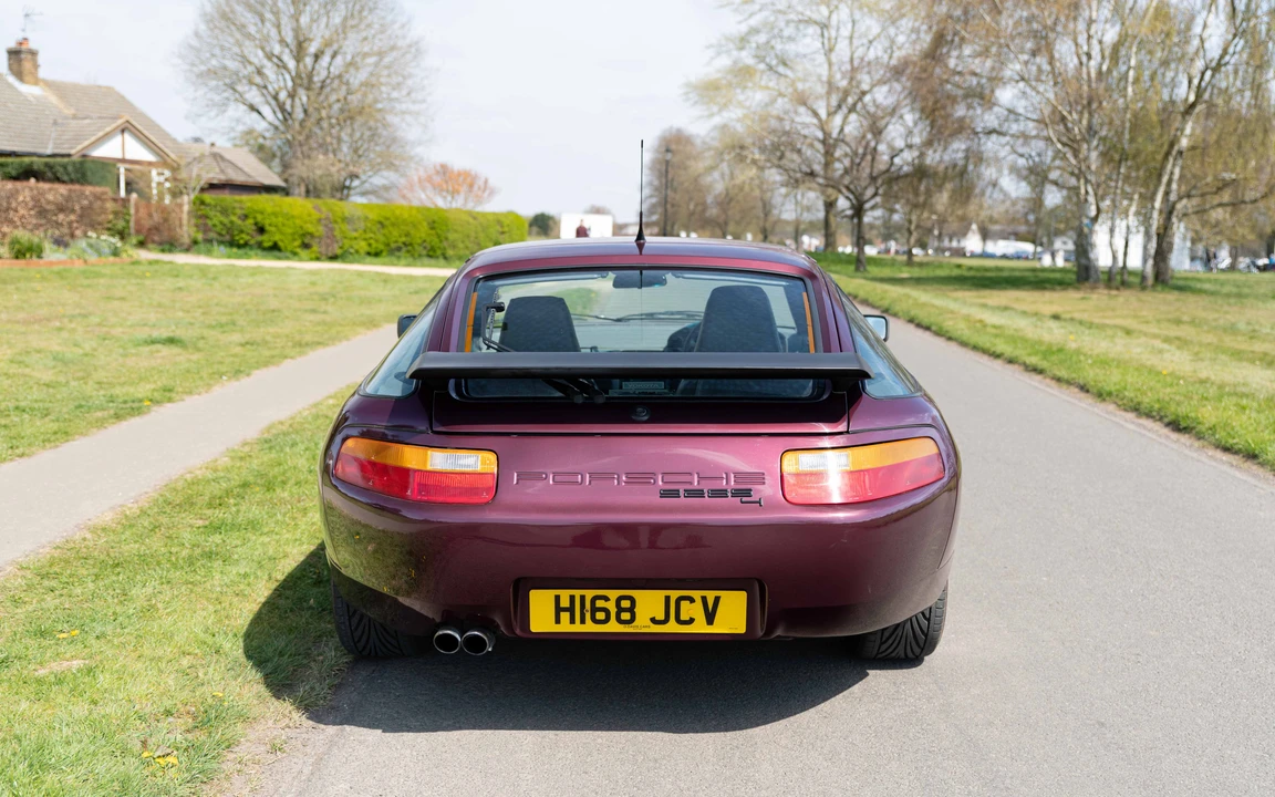 1991 Porsche 928 S4 - Image 15 of 31
