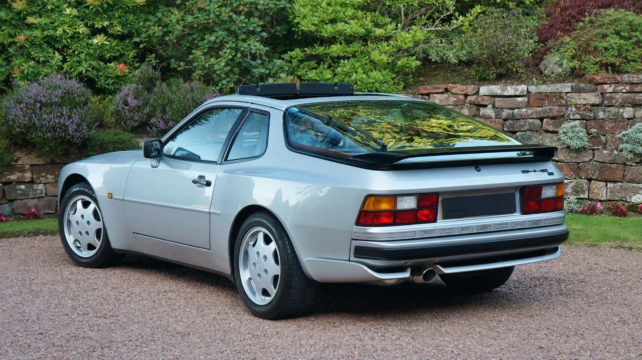 1991 Porsche 944 S2 - Image 11 of 31