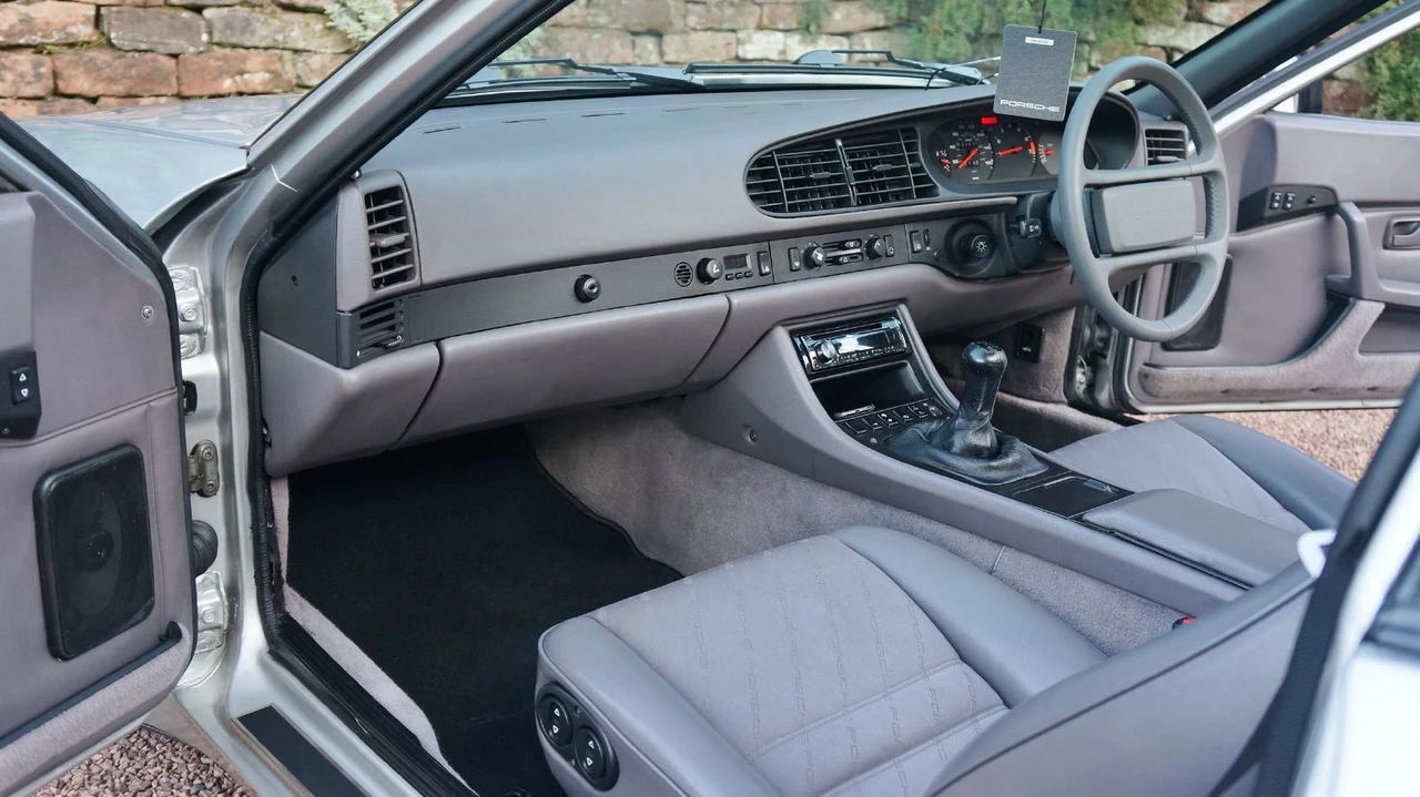 1991 Porsche 944 S2 - Image 29 of 31
