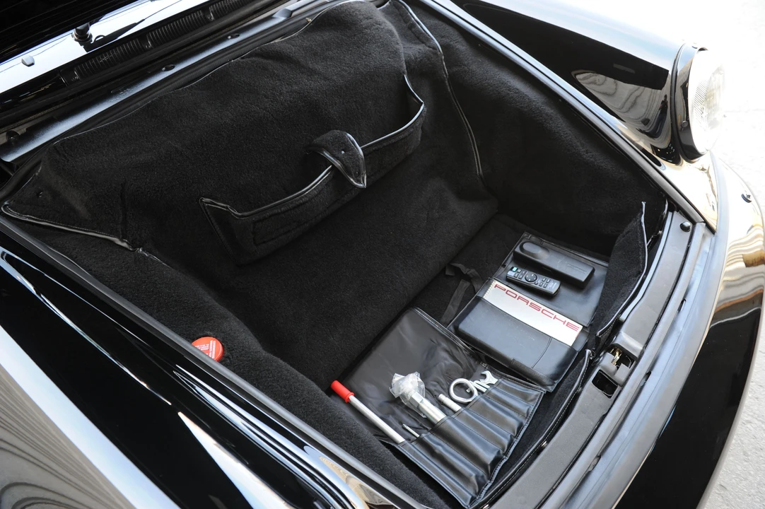 1991 Porsche 964 Turbo - Image 22 of 31