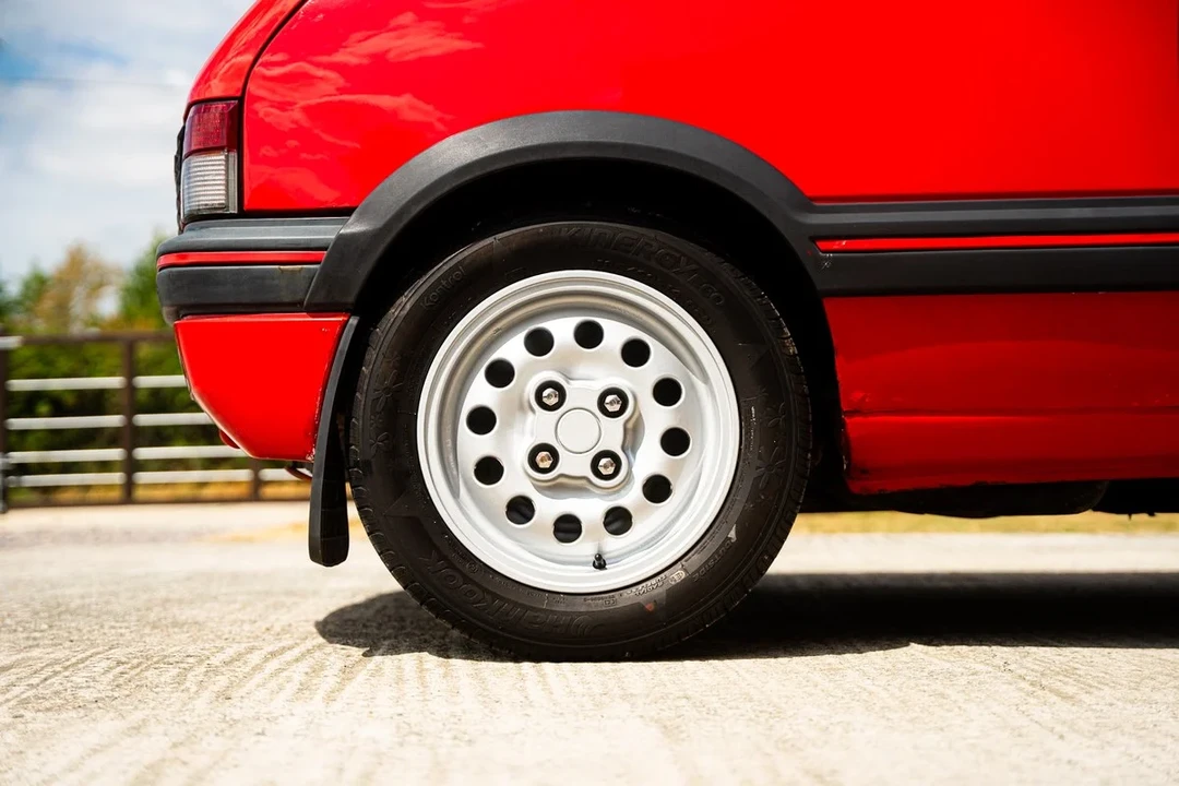 1991 Peugeot 205 GTI - Image 20 of 30