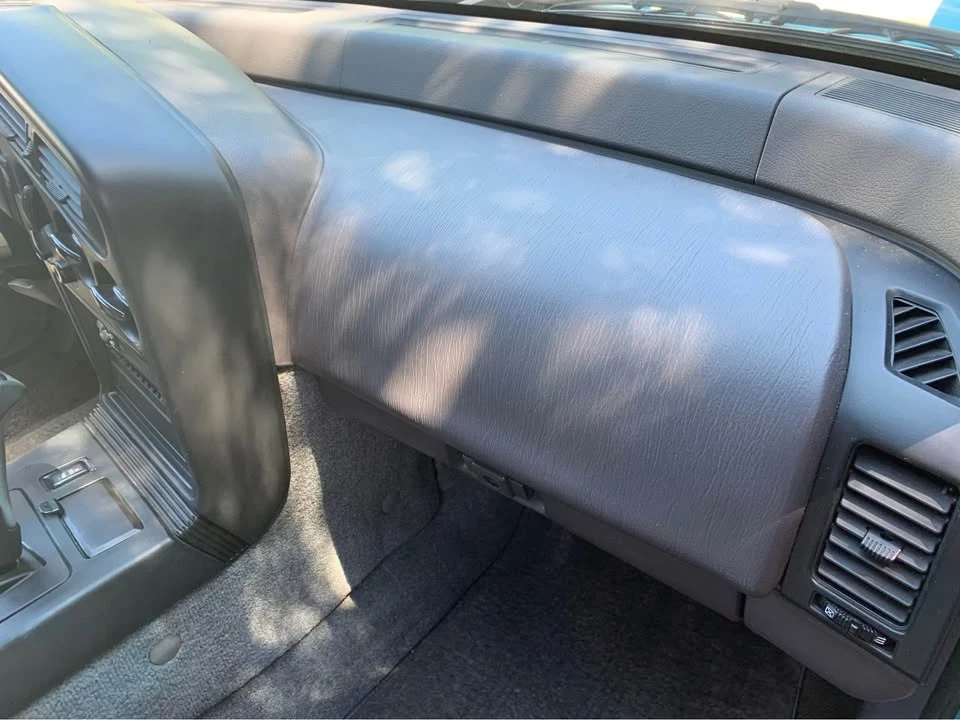 1991 Plymouth Laser - Image 6 of 10