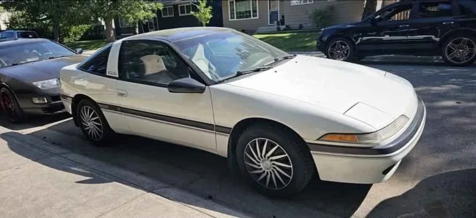 1991 Plymouth Laser - Image 2 of 4