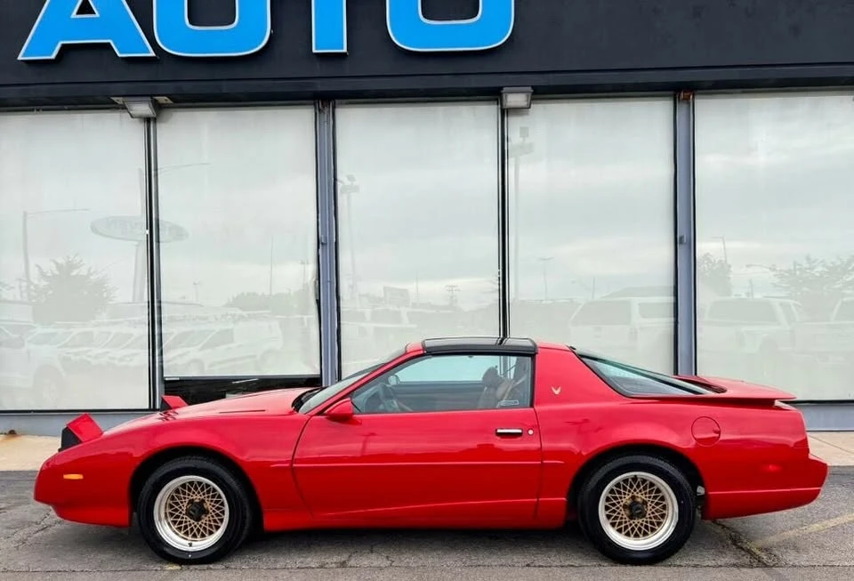 1991 Pontiac Firebird 3rd Gen - Image 2 of 20