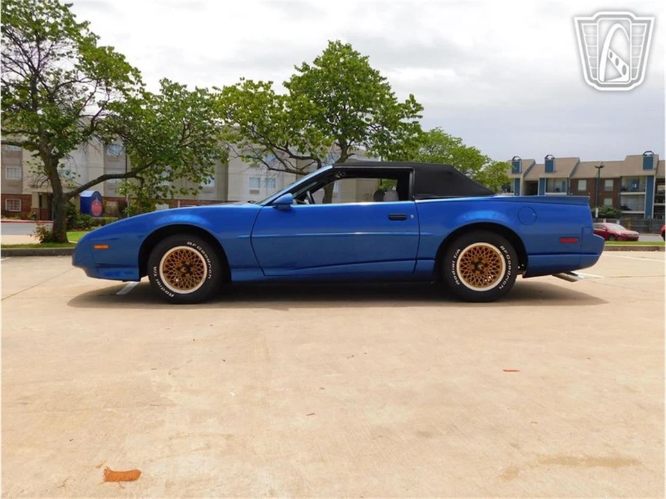 1991 Pontiac Firebird 3rd Gen - Image 3 of 31
