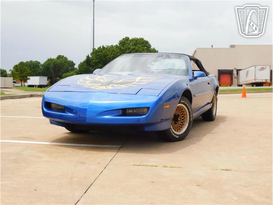 1991 Pontiac Firebird 3rd Gen - Image 21 of 31