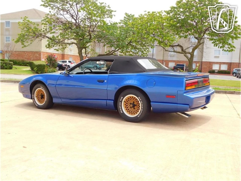 1991 Pontiac Firebird 3rd Gen - Image 30 of 31