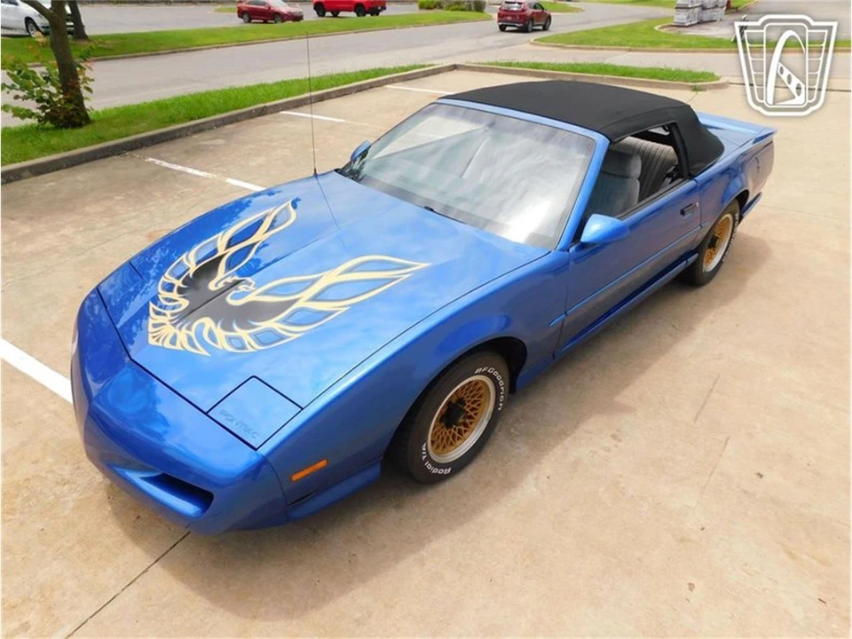 1991 Pontiac Firebird 3rd Gen - Image 26 of 31