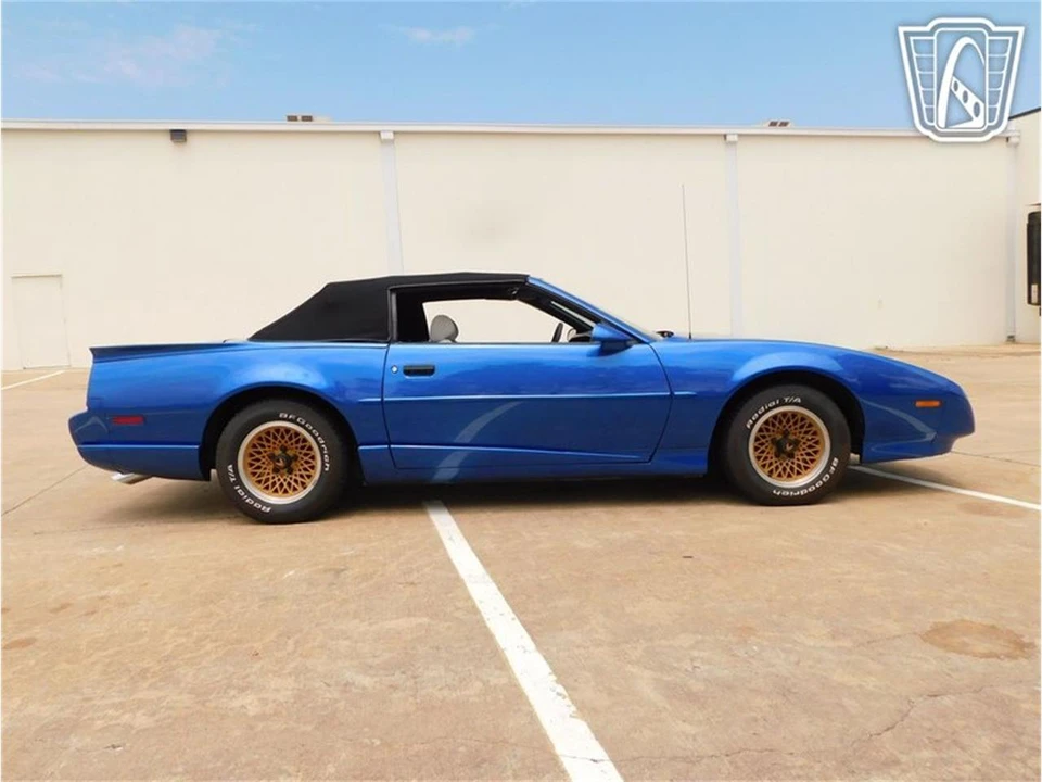 1991 Pontiac Firebird 3rd Gen - Image 4 of 31
