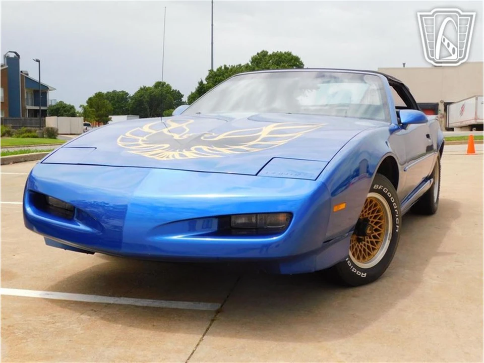 1991 Pontiac Firebird 3rd Gen - Image 22 of 31