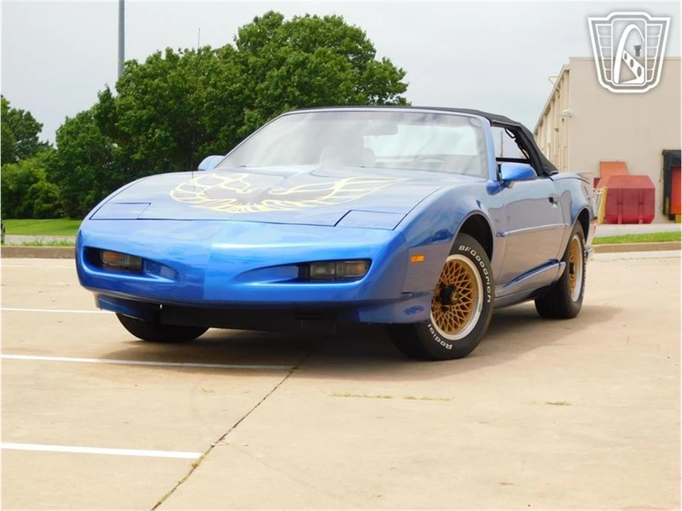 1991 Pontiac Firebird 3rd Gen - Image 11 of 31