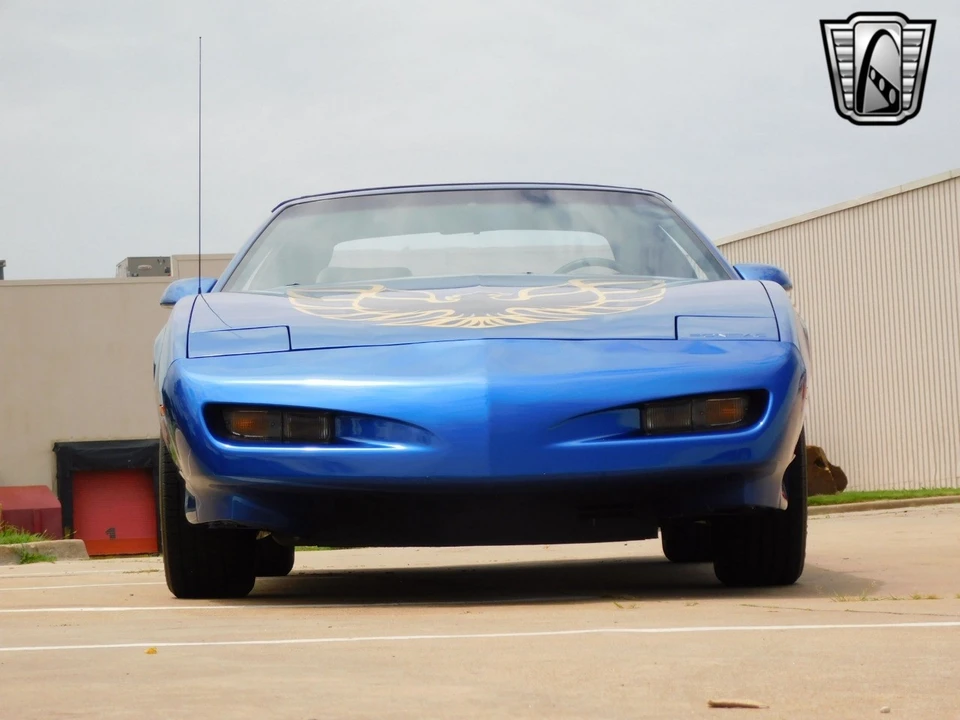 1991 Pontiac Firebird 3rd Gen - Image 9 of 12