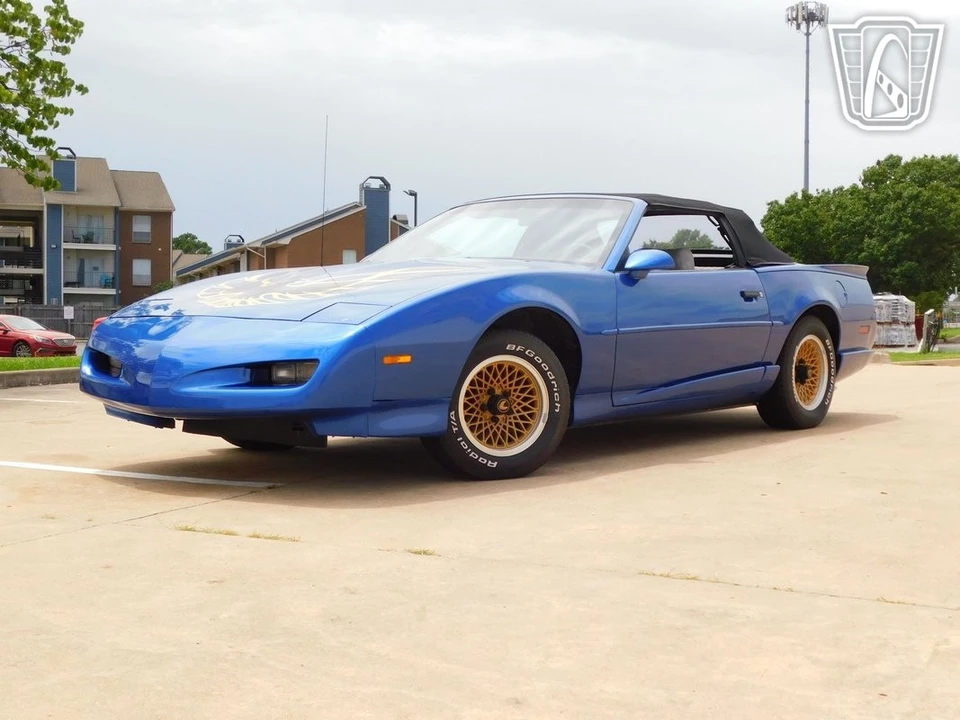 1991 Pontiac Firebird 3rd Gen - Image 4 of 12