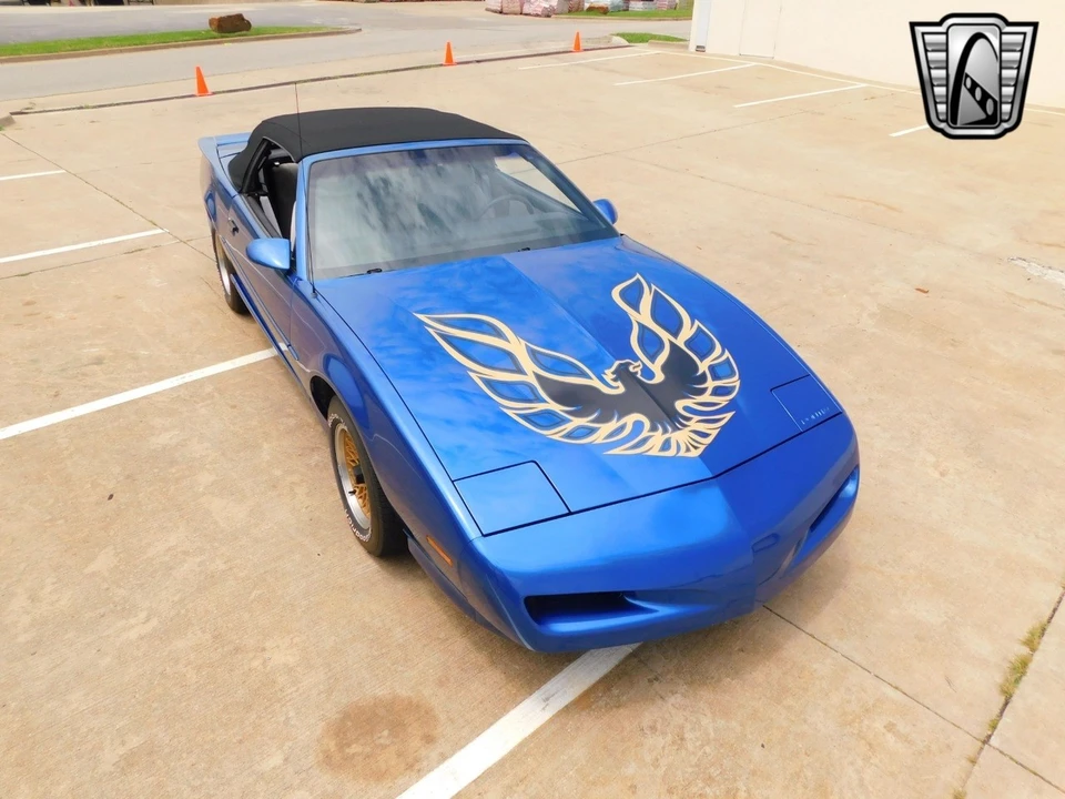 1991 Pontiac Firebird 3rd Gen - Image 8 of 12