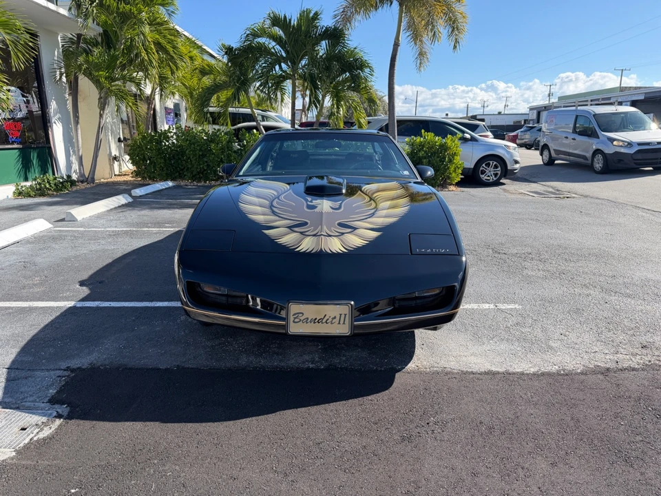1991 Pontiac Firebird 3rd Gen - Image 5 of 31