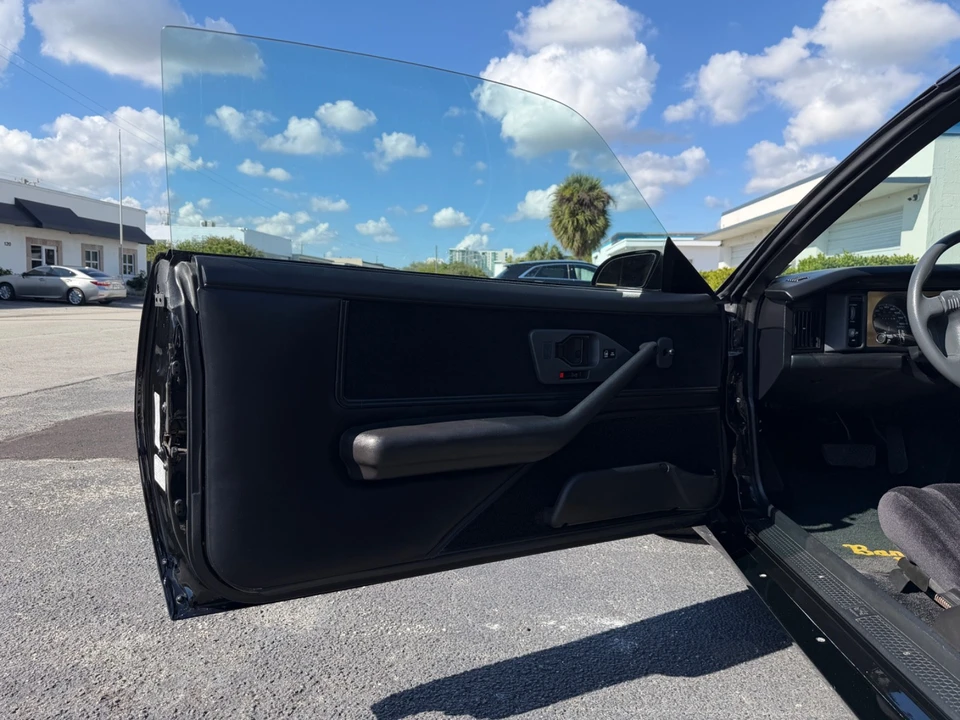 1991 Pontiac Firebird 3rd Gen - Image 22 of 31