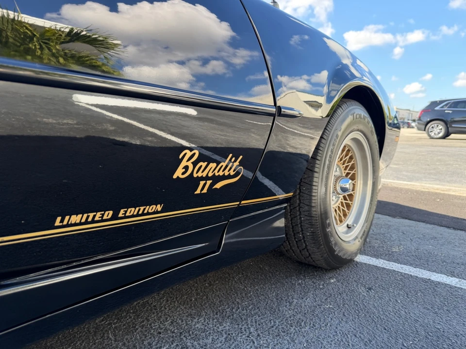 1991 Pontiac Firebird 3rd Gen - Image 17 of 31