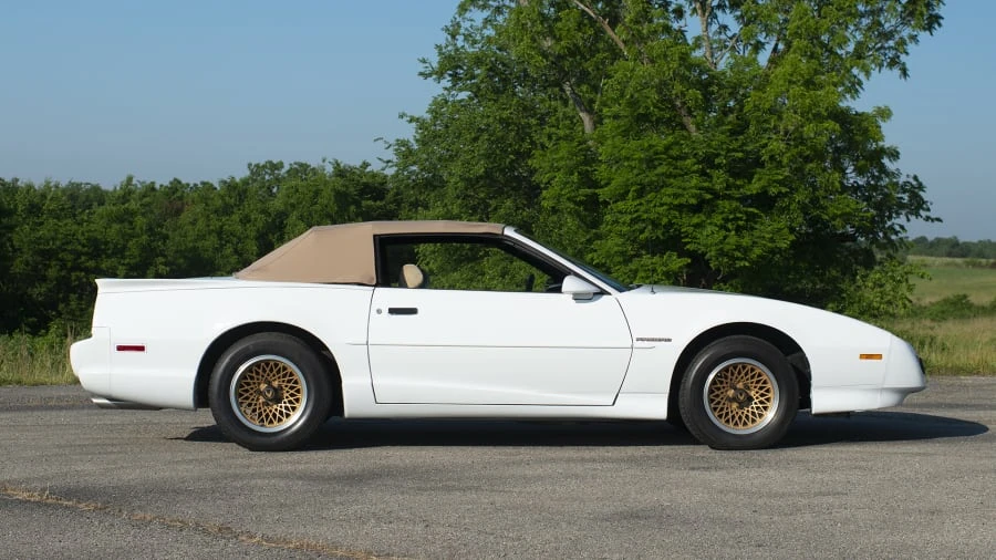 1991 Pontiac Firebird 3rd Gen - Image 11 of 12