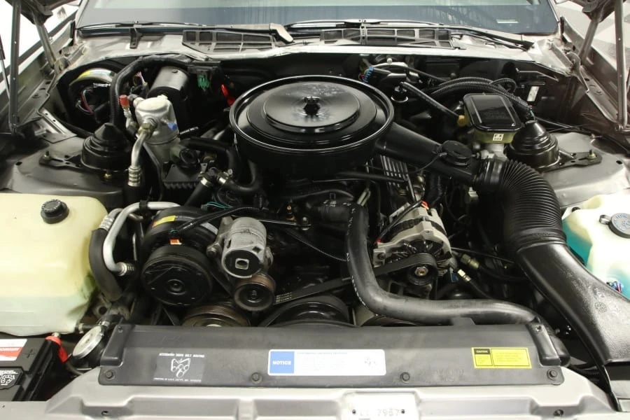 1991 Pontiac Firebird 3rd Gen - Image 8 of 10