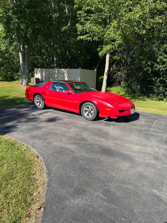 1991 Pontiac Firebird 3rd Gen - Image 4 of 10