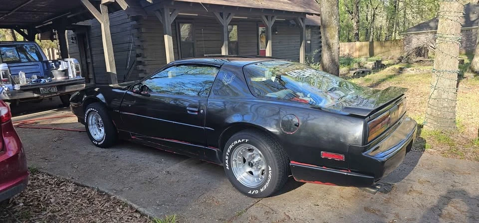 1991 Pontiac Firebird 3rd Gen - Image 17 of 18