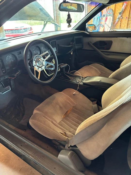 1991 Pontiac Firebird 3rd Gen - Image 5 of 8