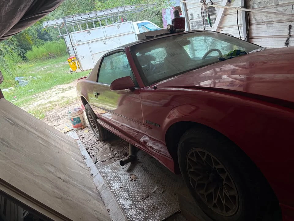 1991 Pontiac Firebird 3rd Gen - Image 3 of 4