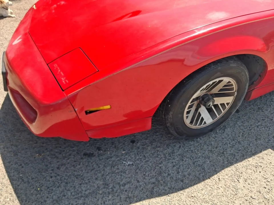 1991 Pontiac Firebird 3rd Gen - Image 5 of 12