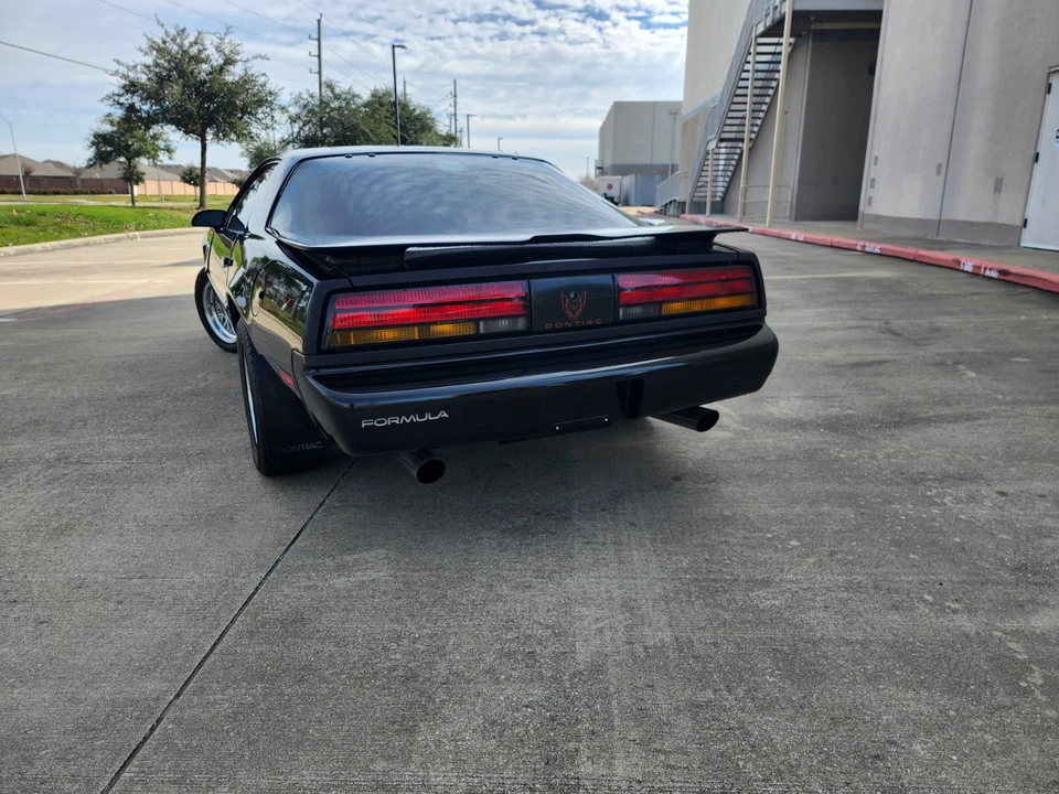 1991 Pontiac Firebird 3rd Gen - Image 4 of 20