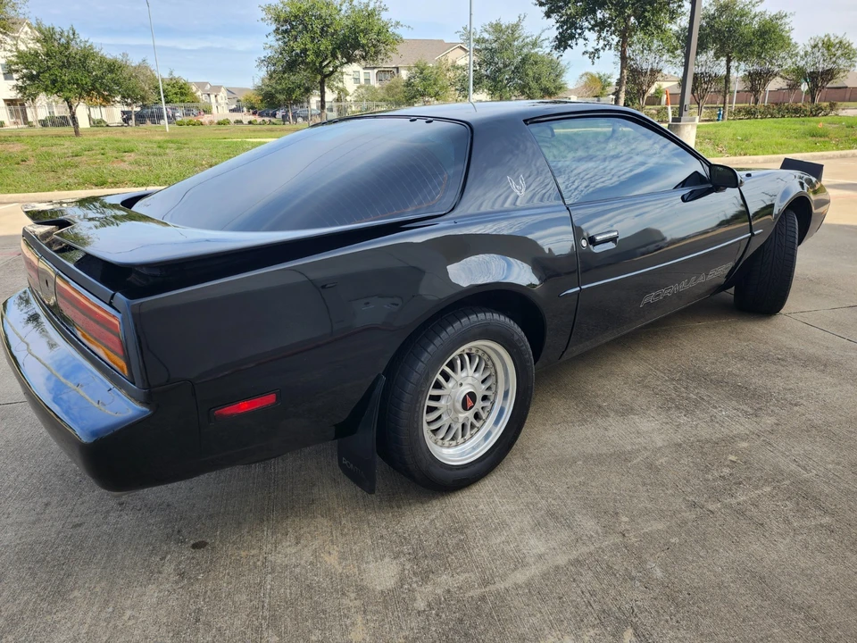 1991 Pontiac Firebird 3rd Gen - Image 3 of 20