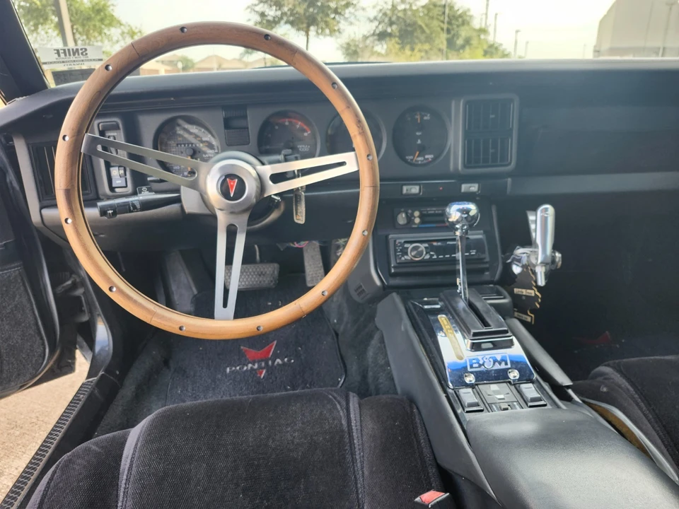 1991 Pontiac Firebird 3rd Gen - Image 10 of 20