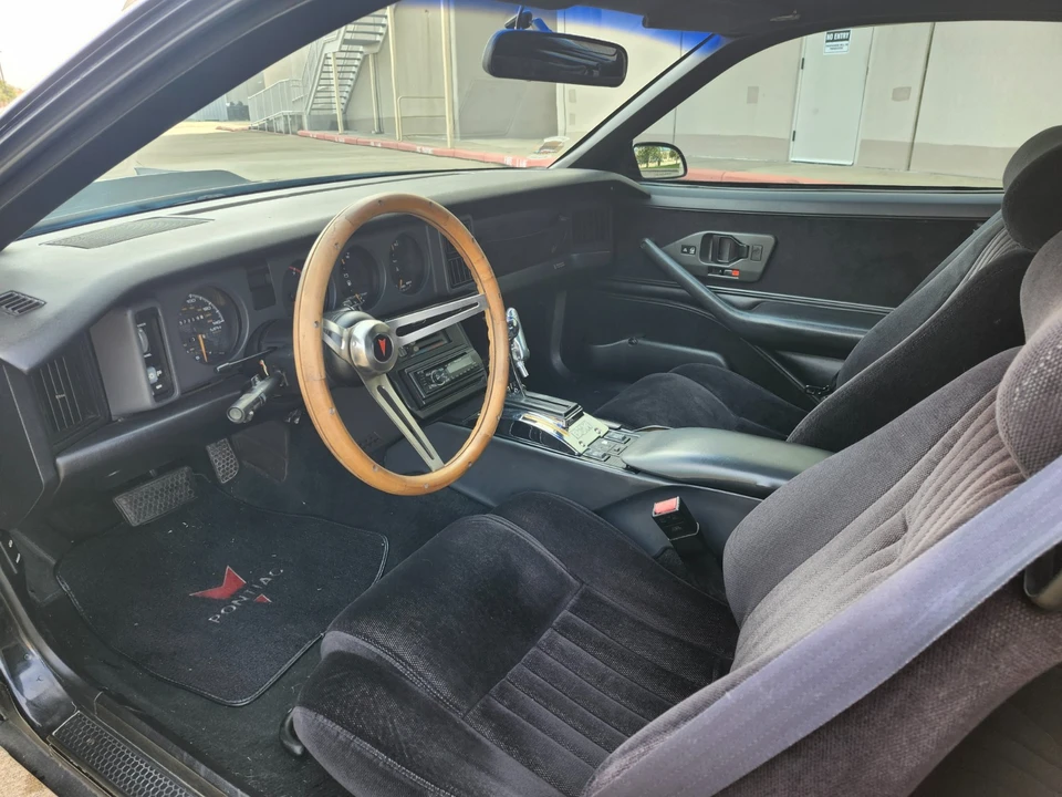 1991 Pontiac Firebird 3rd Gen - Image 9 of 20