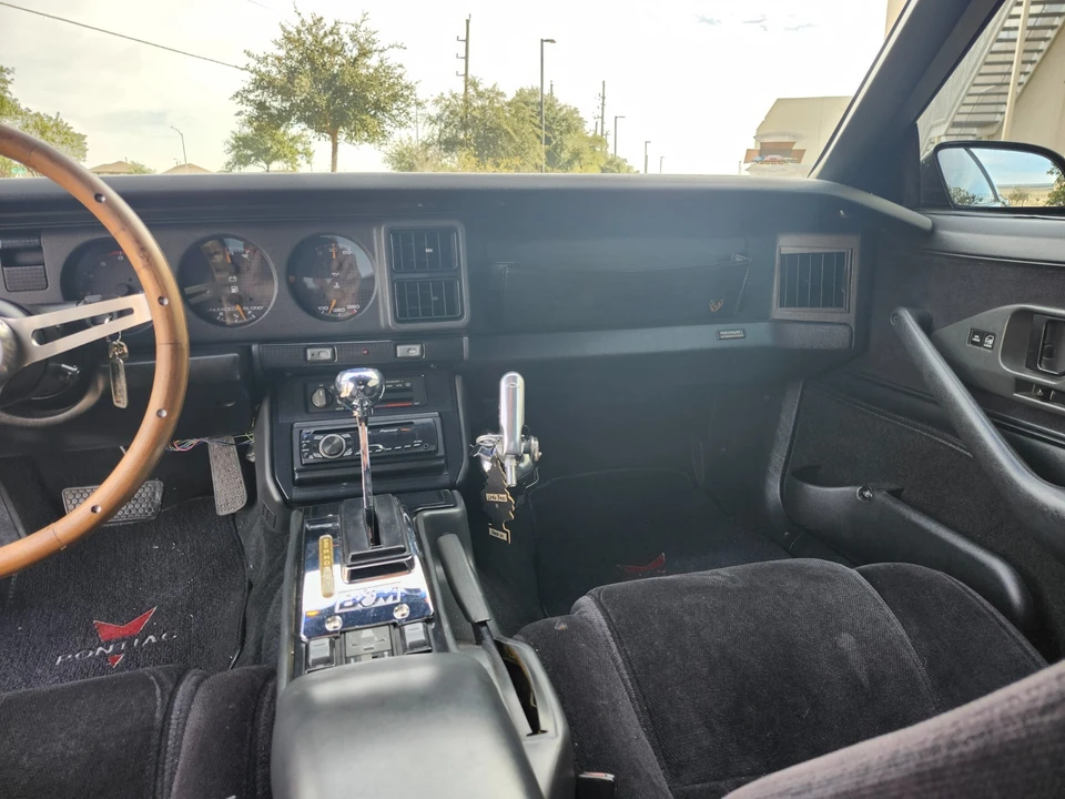 1991 Pontiac Firebird 3rd Gen - Image 13 of 20