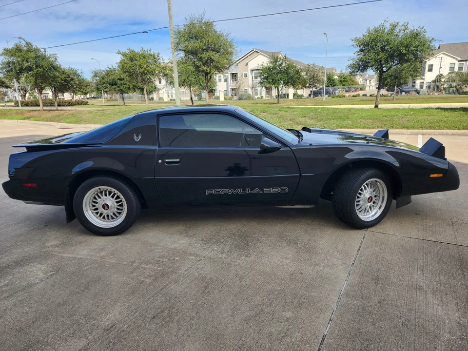 1991 Pontiac Firebird 3rd Gen - Image 2 of 20