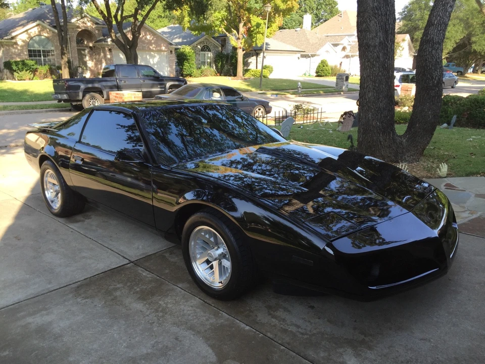 1991 Pontiac Firebird 3rd Gen - Image 17 of 31