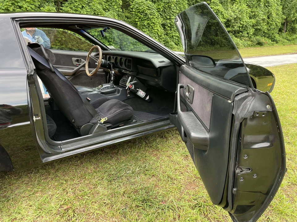 1991 Pontiac Firebird Formula 3rd Gen - Image 20 of 31