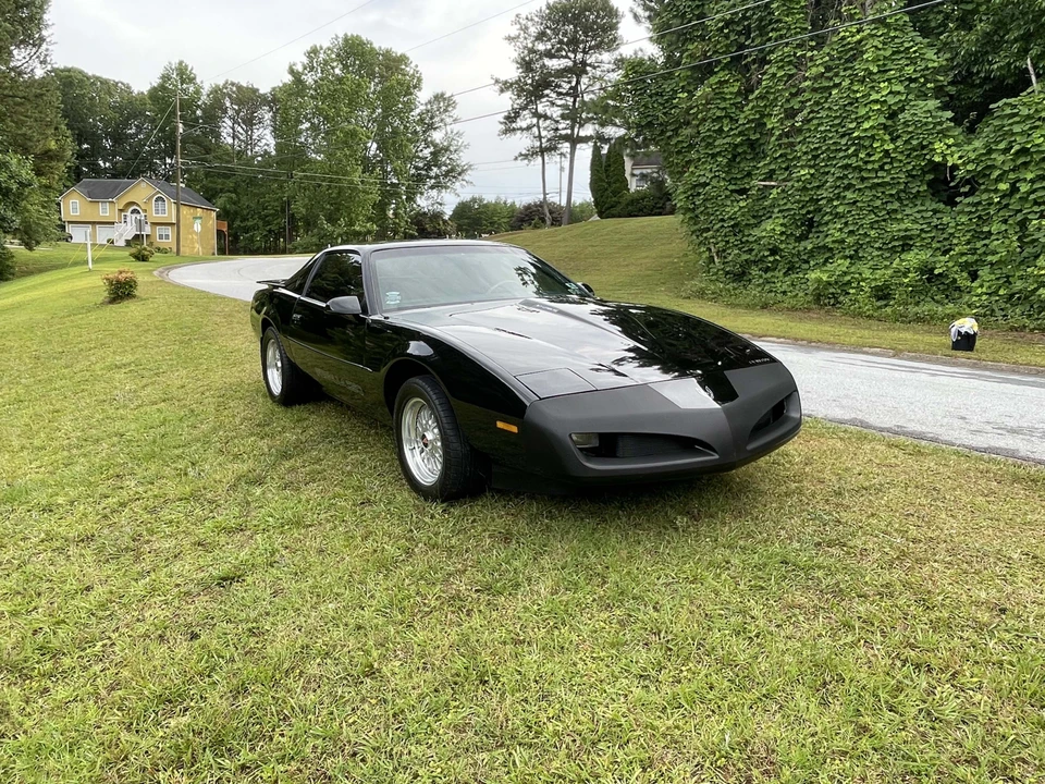 1991 Pontiac Firebird Formula 3rd Gen - Image 3 of 31