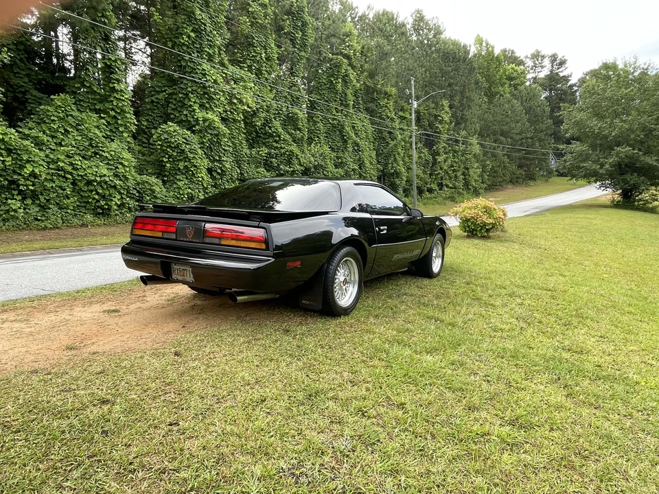 1991 Pontiac Firebird Formula 3rd Gen - Image 6 of 31
