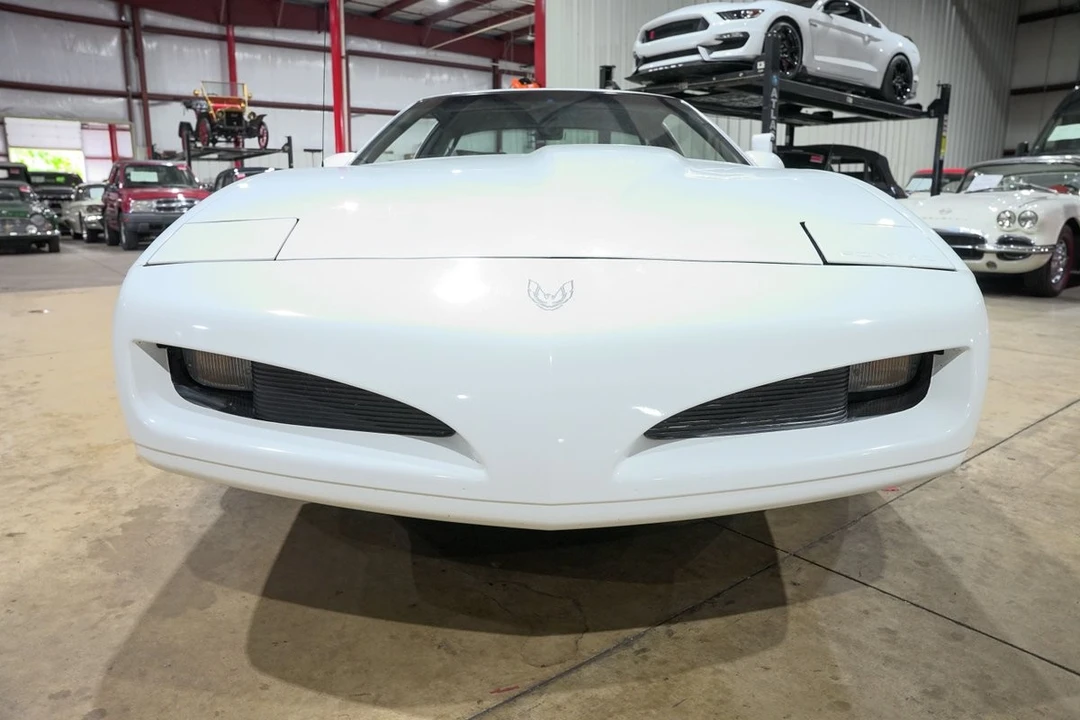 1991 Pontiac Firebird 3rd Gen - Image 13 of 21